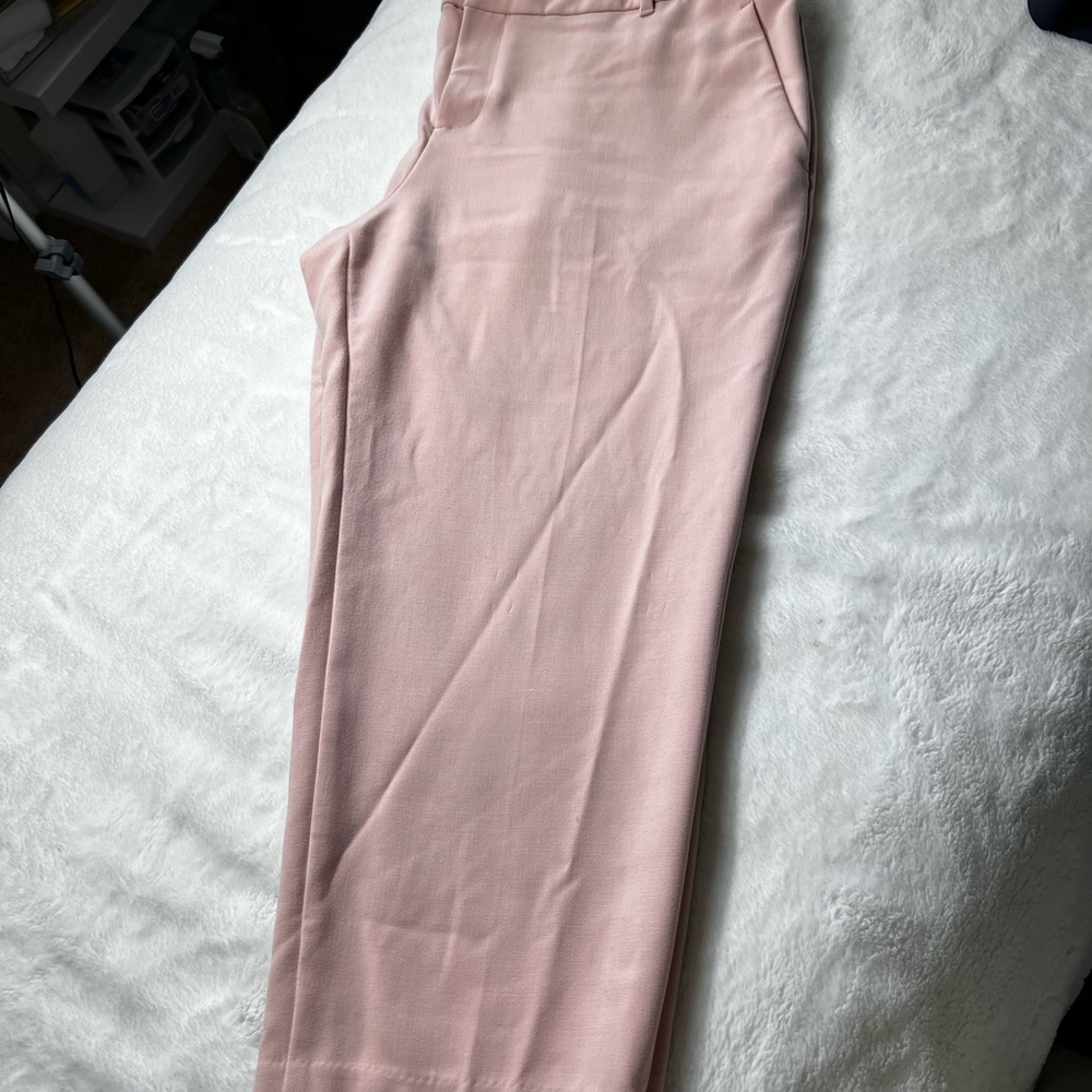 Old Navy Cropped pants
